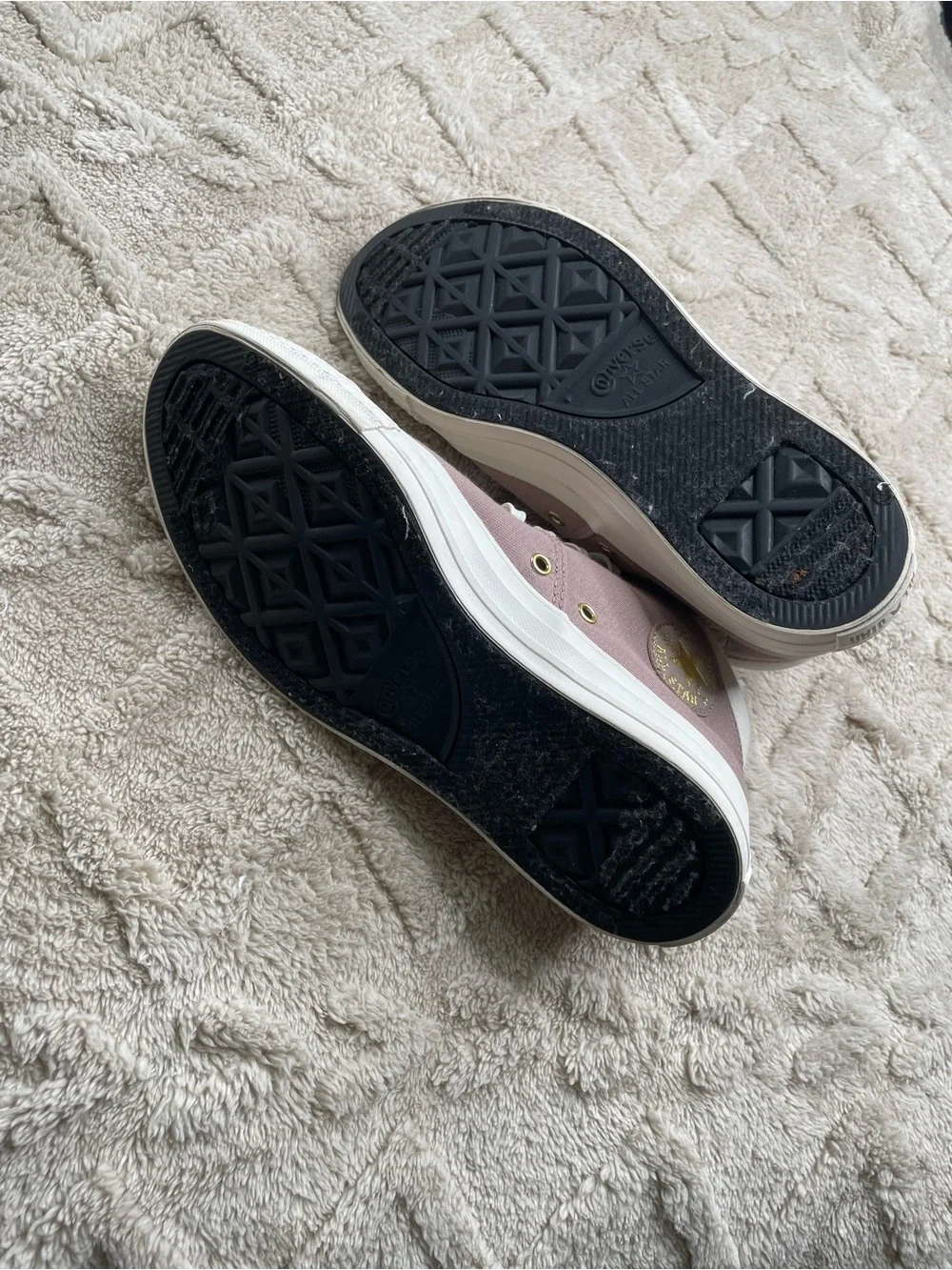 Converse Soft Dusty Rose Mid/ High-Top Canvas Sneakers with White Soles Size 9 - Picture 10 of 11